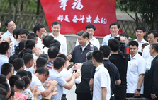 不忘初心，重整行裝再出發(fā)——習(xí)近平總書記在江西調(diào)研并主持召開推動(dòng)中部地區(qū)崛起工作座談會(huì)紀(jì)實(shí)