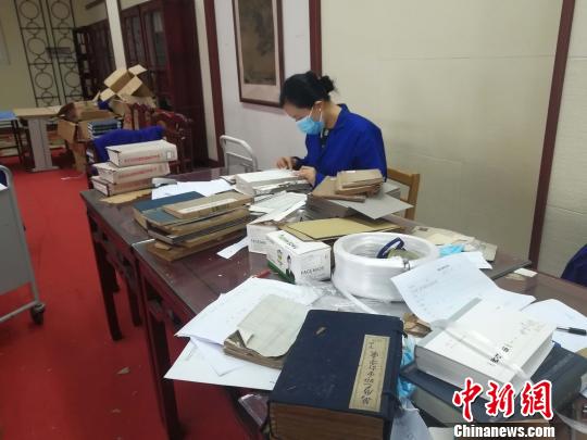 山東省圖書館編目人14年與70萬(wàn)本古籍“賽跑”