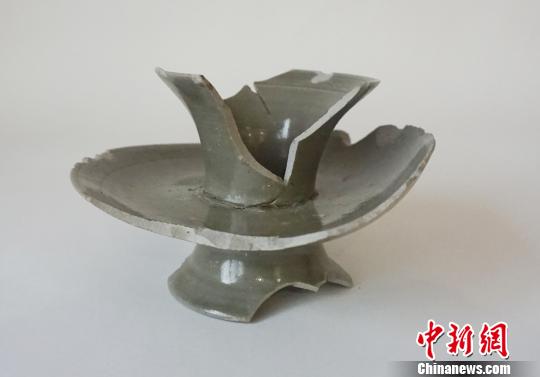 圖為出土盞托,。寧波市文物考古研究所提供