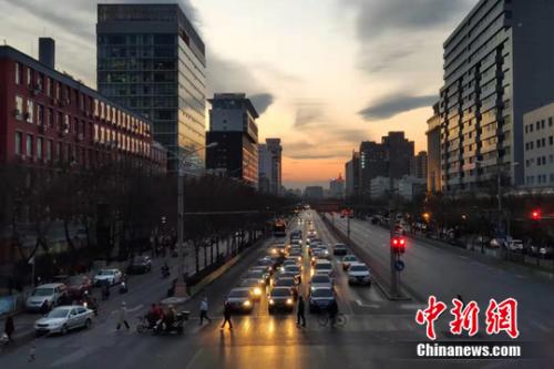 資料圖：城市道路上的汽車(chē),。張旭 攝