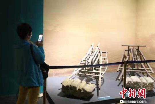 圖為展覽現(xiàn)場,?！±畛?攝