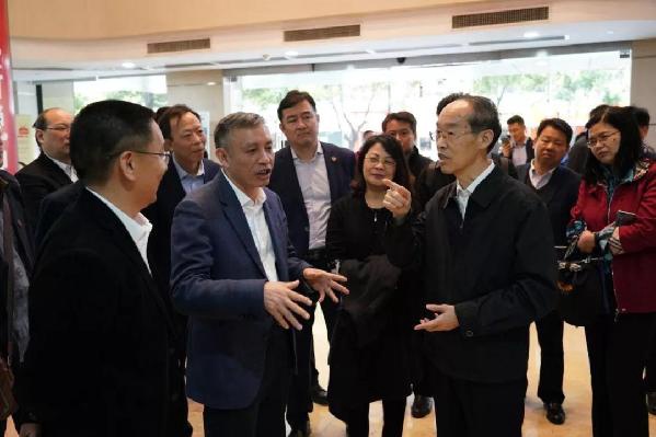 民革中央調(diào)研組在杭州市西湖區(qū)稅務(wù)局調(diào)研