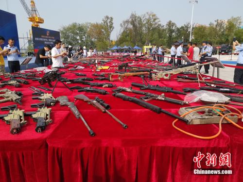 非法槍爆物品集中銷毀現(xiàn)場,。張子揚(yáng) 攝