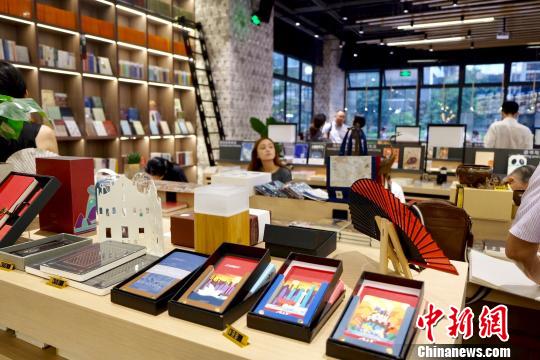 滬上首家“中版書房”,。　夏俊龍 攝