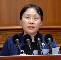 甄貞常委：推進農(nóng)村中小學教師隊伍建設