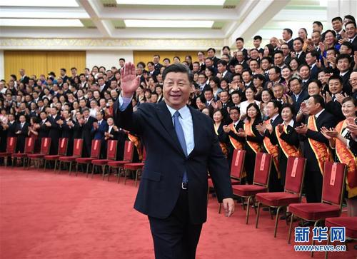 9月2日，黨和國家領(lǐng)導(dǎo)人習(xí)近平,、李克強(qiáng),、王滬寧、王岐山等在北京人民大會堂會見中國紅十字會第十一次全國會員代表大會代表,。新華社記者 謝環(huán)馳    攝