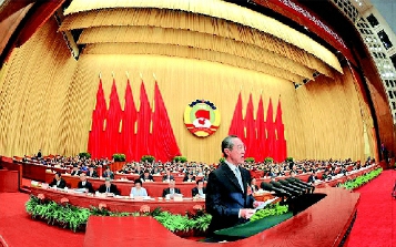 二○一六年三月十日,,全國(guó)政協(xié)十二屆四次會(huì)議在北京人民大會(huì)堂舉行第二次全體會(huì)議,。這是唐英年在會(huì)上作《利用香港優(yōu)勢(shì)服務(wù)國(guó)家“十三五”規(guī)劃》的發(fā)言。 新華社發(fā) 二○一六年三月十日,,全國(guó)政協(xié)十二屆四次會(huì)議在北京人民大會(huì)堂舉行第二次全體會(huì)議,。這是唐英年在會(huì)上作《利用香港優(yōu)勢(shì)服務(wù)國(guó)家“十三五”規(guī)劃》的發(fā)言。 新華社發(fā)