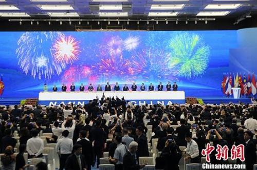 資料圖：9月21日,，第十六屆中國—東盟博覽會(huì)和中國—東盟商務(wù)與投資峰會(huì)在廣西南寧開幕,。圖為開幕大會(huì)現(xiàn)場(chǎng)。 <a target='_blank' href='http://www.chinanews.com/'>中新社</a>記者 俞靖 攝