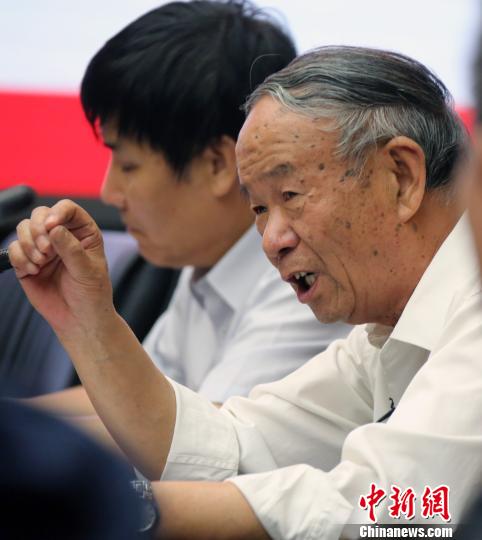 徐萬邦先生出席活動并致辭?！∪魏Ｏ?攝