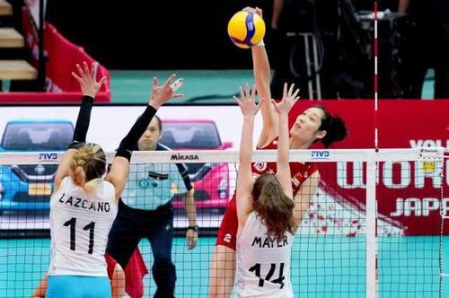 2019年女排世界杯,，中國女排連克強手,，取得十一連勝的驕人成績，成功衛(wèi)冕世界杯冠軍,。
