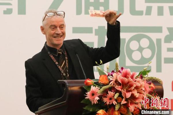 澳大利亞昆士蘭科技大學(xué)高級(jí)研究員大衛(wèi),？林賽？萊特發(fā)言,?！●R海燕 攝