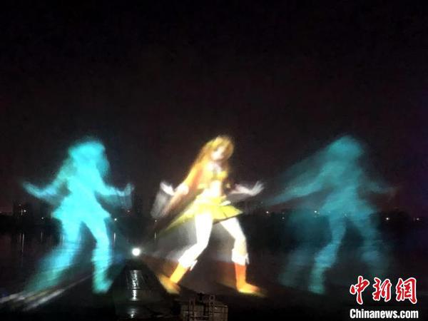 現(xiàn)代元素,。　趙桂華 攝