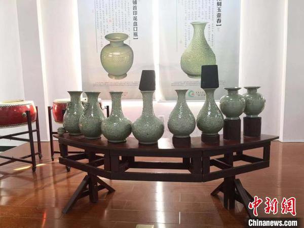 圖為越窯青瓷,?！×植?攝