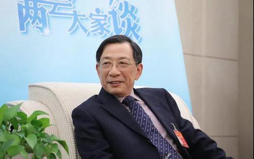 △全國政協(xié)委員,、中國礦業(yè)大學(北京)副校長姜耀東