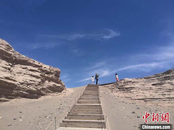 點(diǎn)擊進(jìn)入下一頁