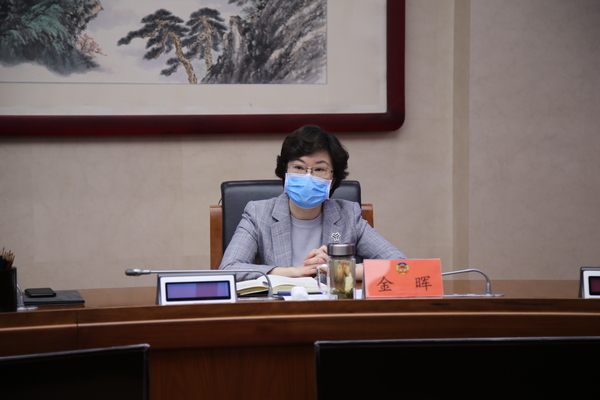 區(qū)委副書記,、區(qū)長金暉講話