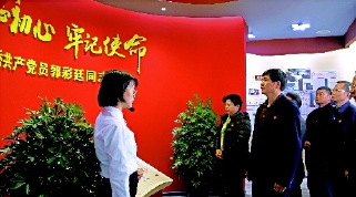     2019年12月10日,，保山市政協(xié)機關到騰沖市猴橋鎮(zhèn)開展主題黨日活動,。?。ㄎ绦×摇z）