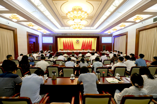 一版選用：2018年7月9日,，天津市政協(xié)召開 市、區(qū)政協(xié)學習貫徹習近平總書記關(guān)于加強和改進人民政協(xié)工作的重要思想學習研討交流會