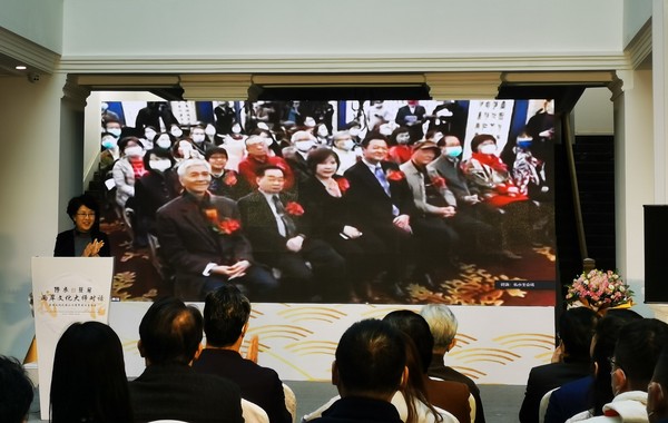 北京市文聯(lián)常務(wù)副主席陳寧在北京會場致辭,。修菁 攝