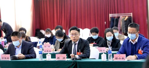 論壇上，鄧帥委員就完善副中心城市應急保障體系提出建議,。人民政協(xié)報 人民政協(xié)網(wǎng)  記者 田福良 攝