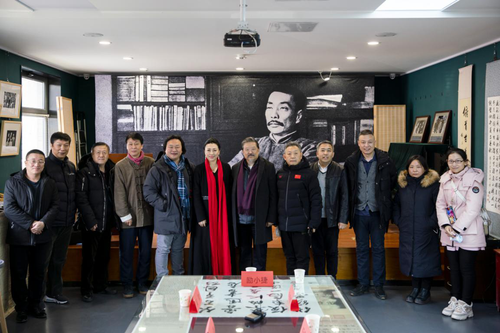 部分參會嘉賓在北京魯迅博物館魯迅書店合影留念