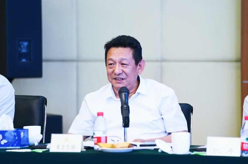 果吉爾銻  國(guó)家衛(wèi)生健康委科學(xué)技術(shù)研究所副所長(zhǎng)