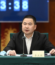 全國政協(xié)委員，民盟四川省委會副主委,，四川省律師協(xié)會副會長李正國：適當(dāng)擴(kuò)大“盡職免責(zé)”范圍