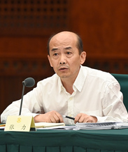 全國政協(xié)委員，民盟中央常委,、四川省委會副主委,，四川省人力資源和社會保障廳一級巡視員張力：明確央地財(cái)政分擔(dān)機(jī)制夯實(shí)社會救助資金保障