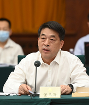 全國政協(xié)委員，民進(jìn)江蘇省揚(yáng)州市委會主委,，江蘇省揚(yáng)州市政協(xié)副主席董玉海：合理界定救助對象認(rèn)定條件