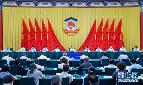 7月26日,，全國政協(xié)在北京召開“積極應(yīng)對人口老齡化，促進(jìn)人口均衡發(fā)展”專題協(xié)商會(huì),，中共中央政治局常委,、全國政協(xié)主席汪洋出席并講話。新華社記者 翟健嵐 攝