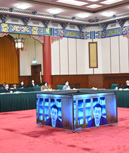 全國政協(xié)委員,，民建湖南省委會副主委，湖南財政經(jīng)濟學(xué)院院長劉長庚：創(chuàng)新區(qū)域間外貿(mào)合作機制