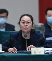 全國(guó)政協(xié)委員,，中國(guó)殘聯(lián)國(guó)際部一級(jí)巡視員，中國(guó)獅子聯(lián)會(huì)常務(wù)副會(huì)長(zhǎng)兼秘書長(zhǎng)費(fèi)薇：完善落實(shí)好入職查詢制度