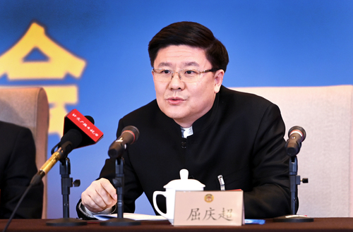 科技界別的市政協(xié)委員,、龍信數(shù)據(jù)研究院院長屈慶超答記者問