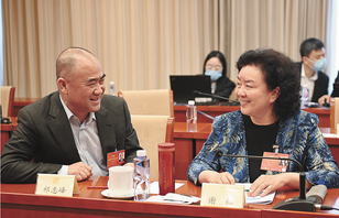 為共襄復興偉業(yè)凝聚更多力量——全國政協(xié)委員熱議常委會工作報告