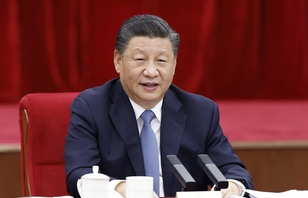 習近平看望參加政協(xié)會議的農業(yè)界社會福利和社會保障界委員