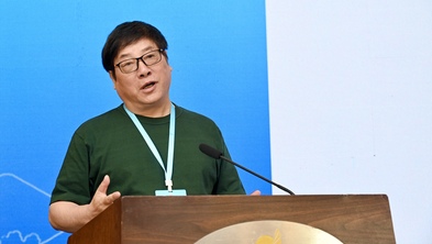 王東林：委員的參政議政還可以寫(xiě)在祖國(guó)大地上