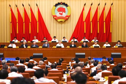 △政協(xié)第十三屆全國委員會常務委員會第二十二次會議22日在京閉幕，會議以“統(tǒng)籌推進綠色低碳高質量發(fā)展”為主題協(xié)商議政,。中共中央政治局常委,、全國政協(xié)主席汪洋主持閉幕會并講話。人民政協(xié)報·人民政協(xié)網(wǎng)記者 田福良攝