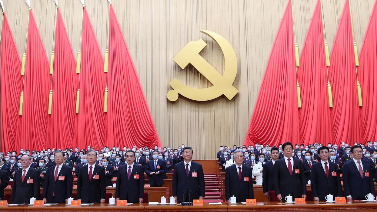 中國(guó)共產(chǎn)黨第二十次全國(guó)代表大會(huì)在京閉幕 習(xí)近平主持大會(huì)并發(fā)表重要講話