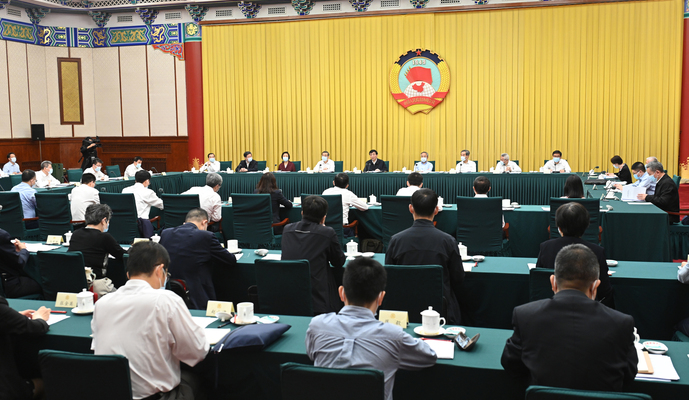 全國政協(xié)召開雙周協(xié)商座談會 圍繞“加強科學(xué)普及法治建設(shè)”協(xié)商議政 王滬寧主持