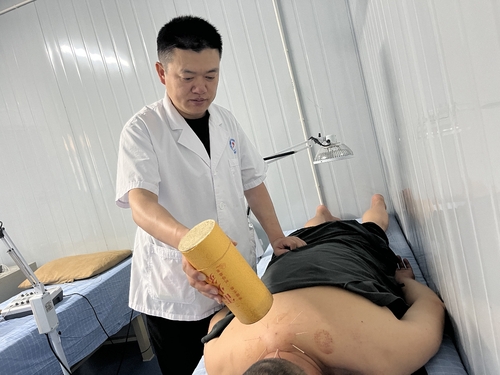 （履職故事醫(yī)師節(jié)2）梁青：治病是“我這人(2795969)-20230815102446