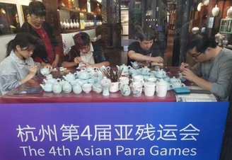 殘疾人藝術(shù)工作者：“繪”就亞殘運(yùn)會(huì)的別樣精彩