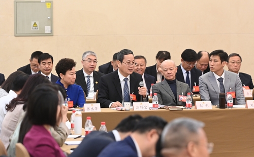 推進全國文化中心建設(shè),，增強首都文化軟實力屆別聯(lián)組座談會上發(fā)言