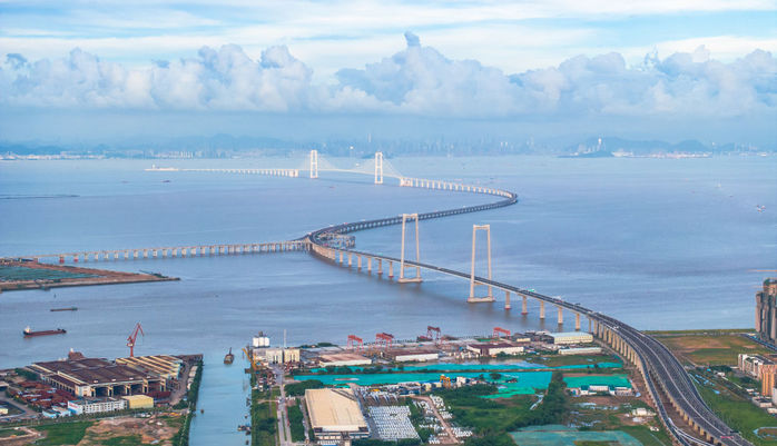 又踏層峰辟新天——《中共中央關(guān)于進(jìn)一步全面深化改革,、推進(jìn)中國式現(xiàn)代化的決定》誕生記