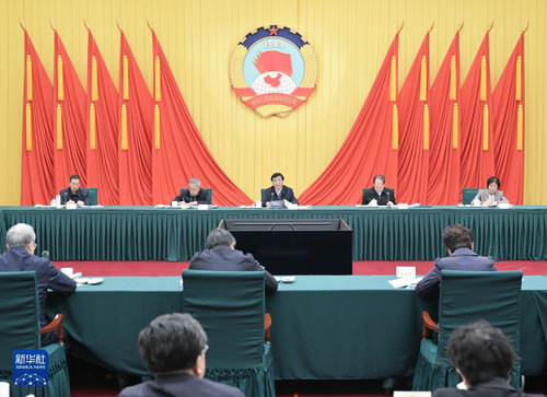 11月27日,，政協(xié)第十四屆全國委員會第二十八次主席會議在北京召開,。中共中央政治局常委、全國政協(xié)主席王滬寧主持并講話,。新華社記者 高潔 攝