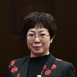 把每一份光和熱都播撒在履職路上
