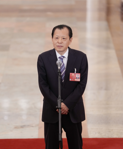 劉偉