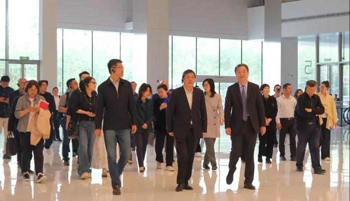 北京市政協(xié)港澳臺僑和外事委赴國家會議中心調(diào)研