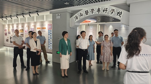 （23日5版,，1）為罕見(jiàn)病患者群體點(diǎn)亮希(7053988)-20250424093309