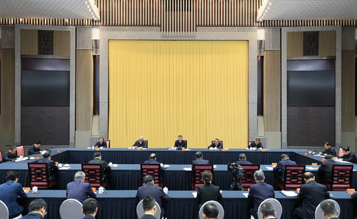 4月30日上午，中共中央總書記,、國家主席,、中央軍委主席習近平在上海主持召開部分省區(qū)市“十五五”時期經(jīng)濟社會發(fā)展座談會并發(fā)表重要講話。新華社記者 丁林 攝