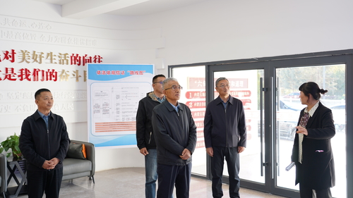 2024年10月29日，盟政協(xié)黨組書記,、主席盧利明在阿左旗調(diào)研政協(xié)協(xié)商向基層延伸,、助力基層社會治理工作情況